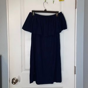 strapless dress w/ ruffle